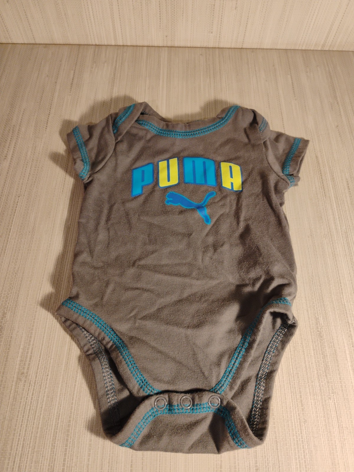 Puma 0-3 Months Baby Gray Yellow Blue Short Sleeve Bodysuit