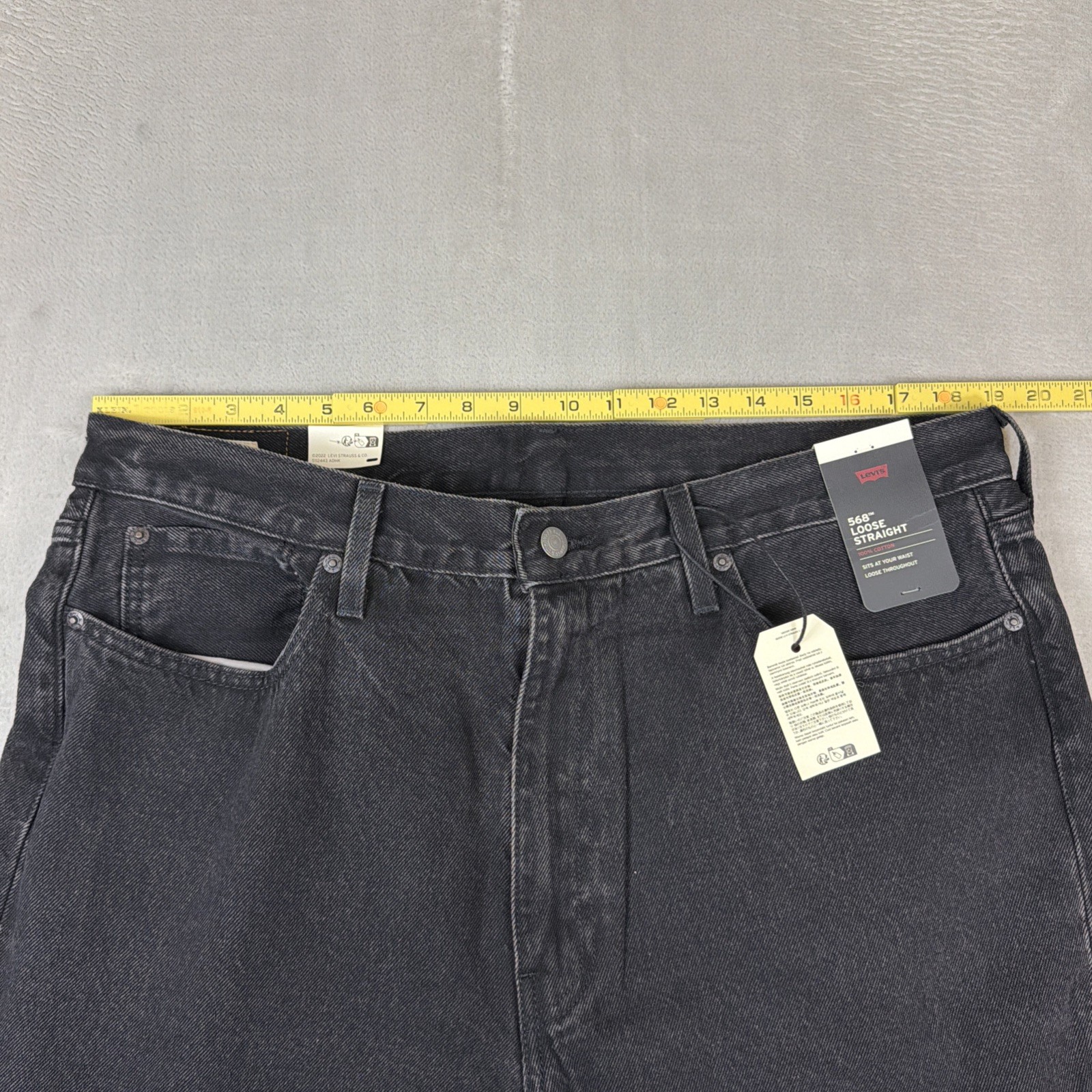 Levi’s 568 Premium Jeans Men’s Size 38×32 Loose Straight Black Denim Cotton