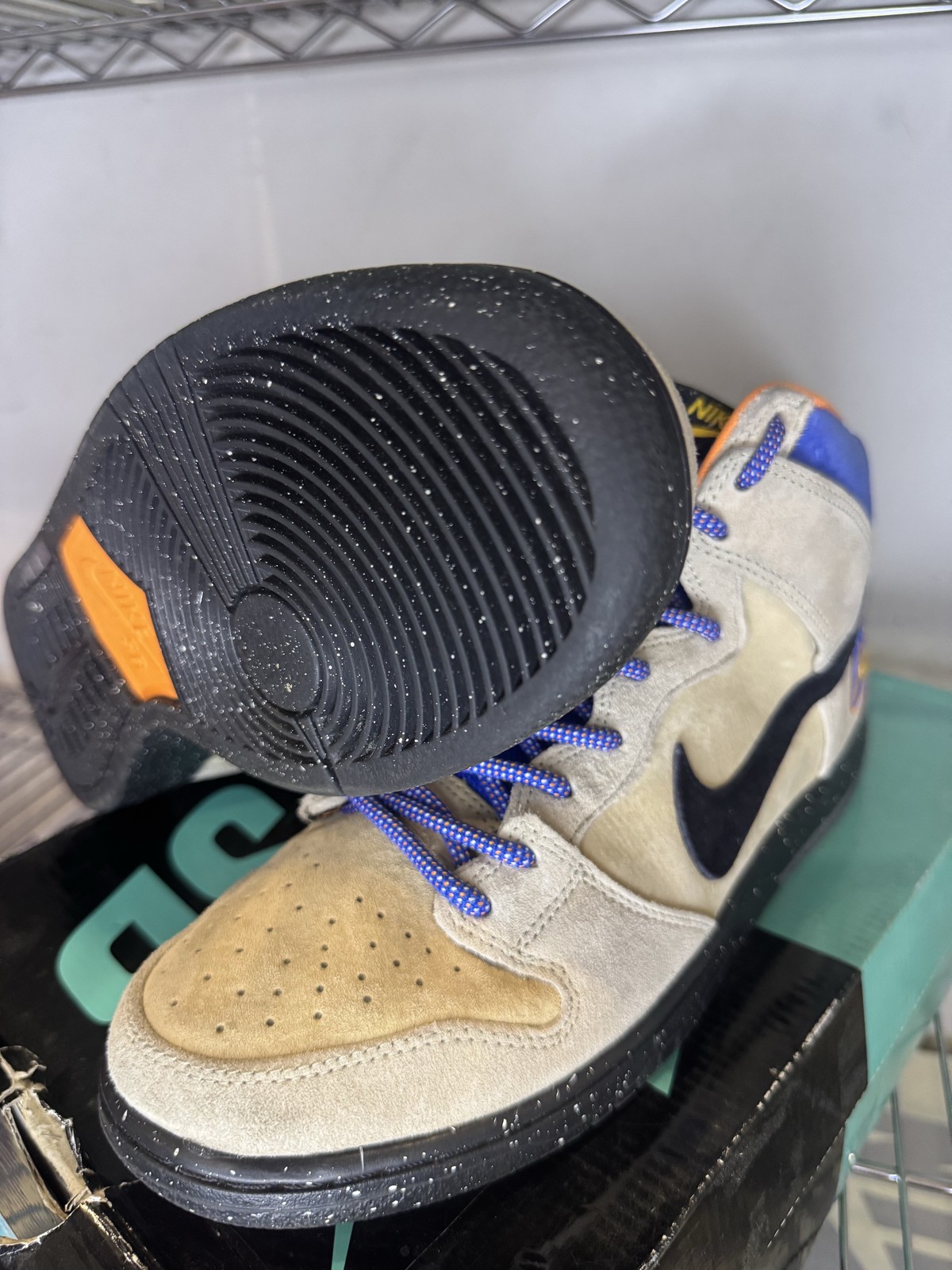 Nike SB Dunk High Acapulco Gold10.5M/12WPre-OwnedOriginal Box (Good)