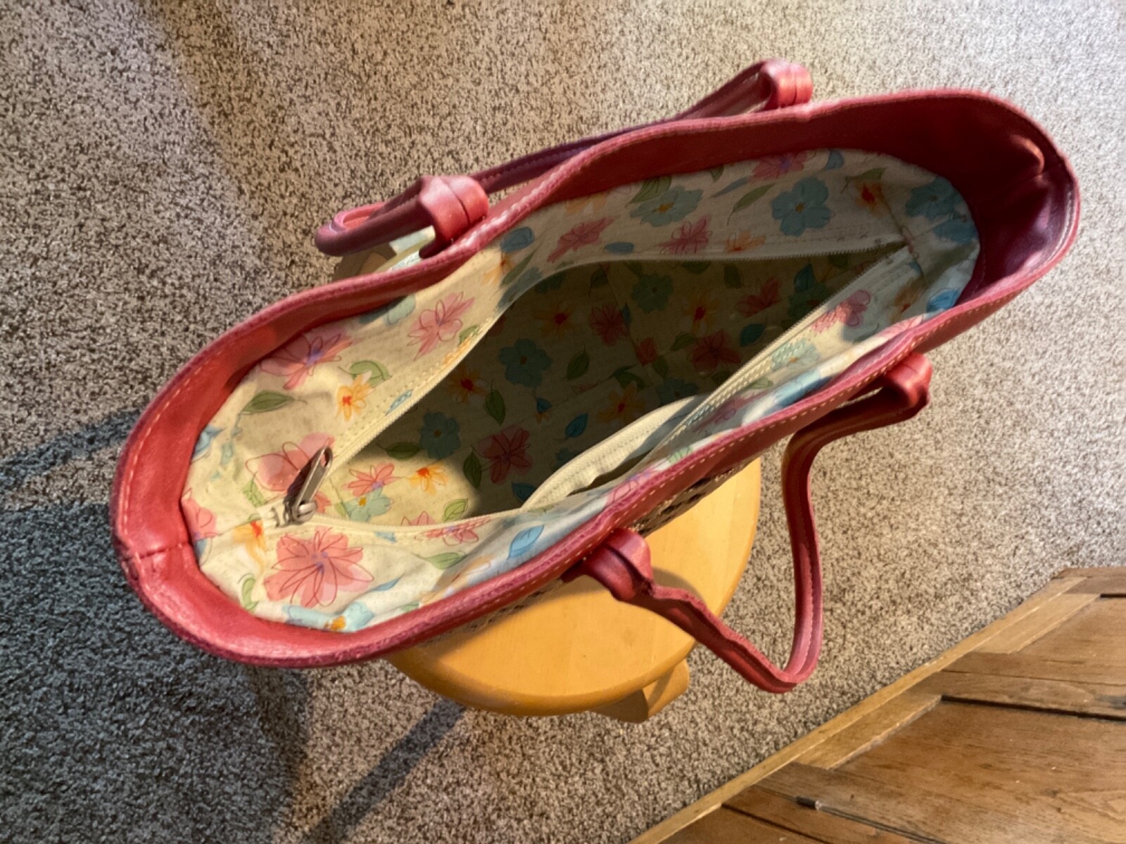 Preowned Longaberger Med.Sized To Go Bag. 17”L x 4”W x 11”H. Coral, green, turq.