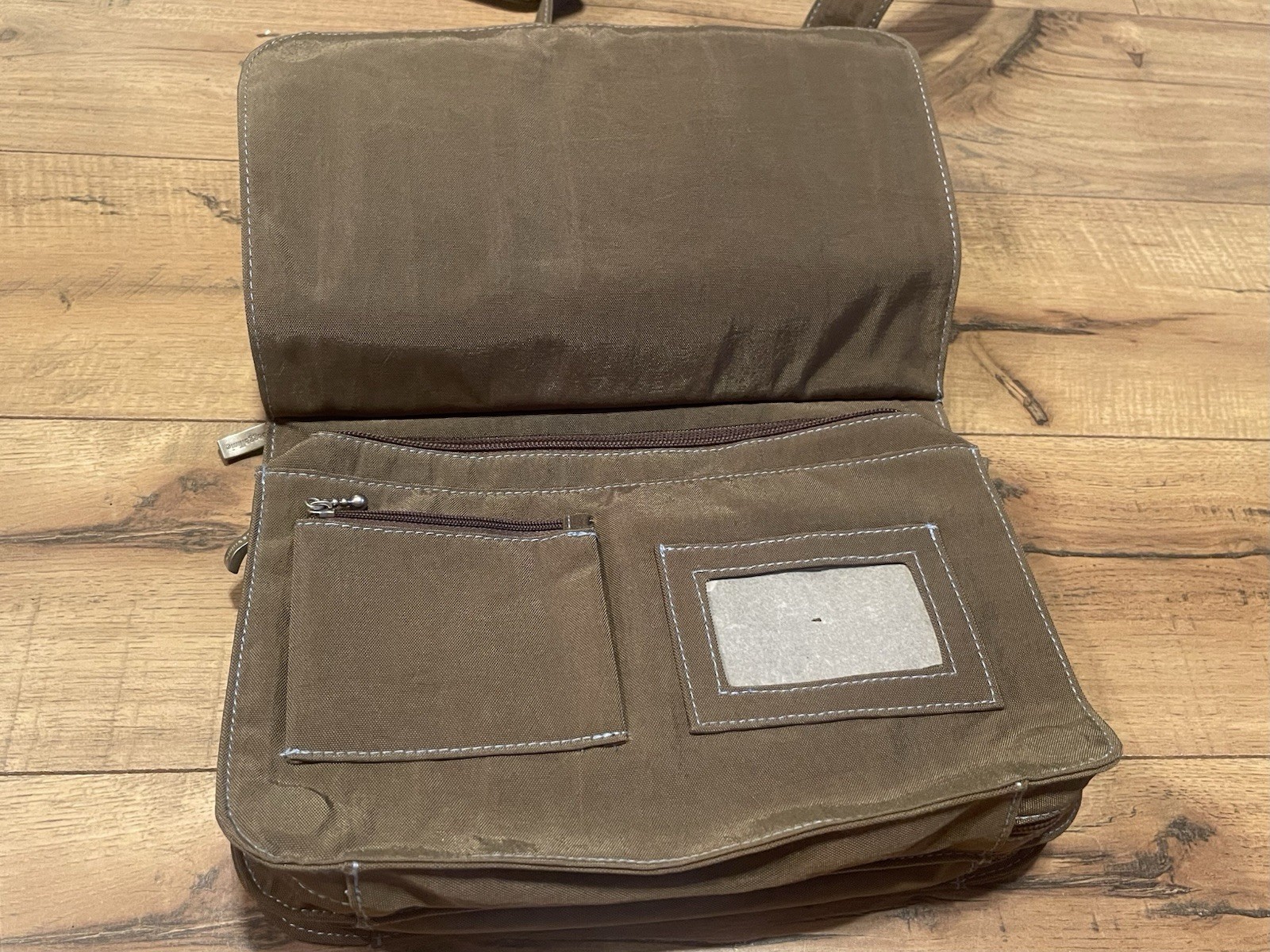 Baggallini Brown Ladies Cross Body Bag Expandable Sides ~ NEW WITHOUT TAGS