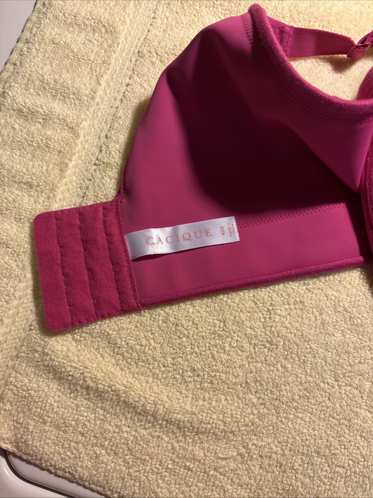 Cacique Bra 42G Fushia Full Coverage Lightly Lined UW Back Smoother FR/SHP