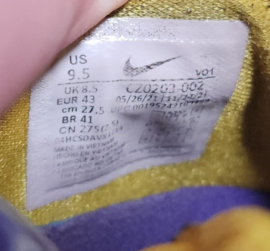 Nike LeBron 19 Hardwood Classic Laker Purple Gold Black Men Size 9.5