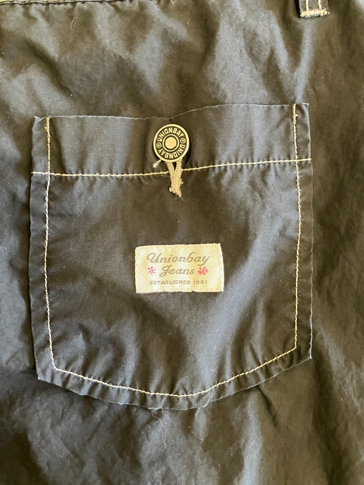 UNIONBAY Black Cargo Capris Contrast Stitching Size 7
