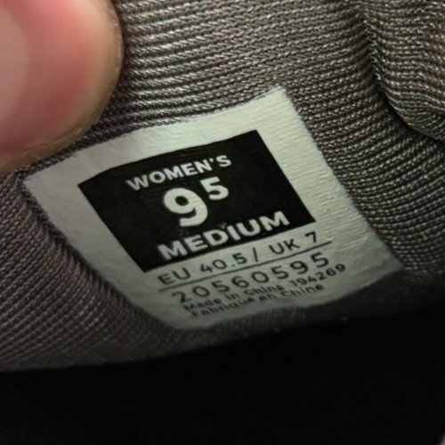 Kuru Atom Womens Size 9.5 Gray White Athletic Running Walking Shoes Sneakers