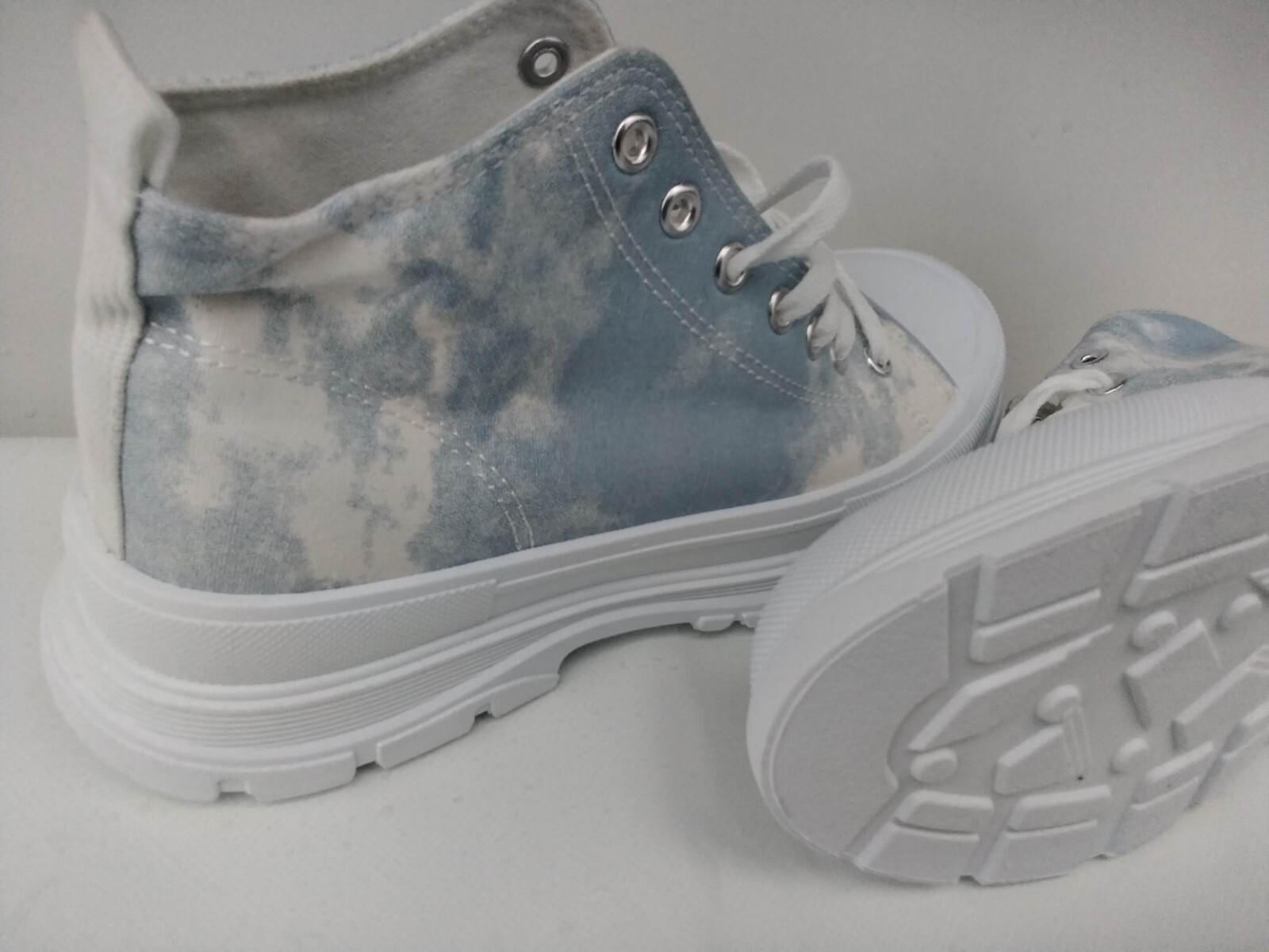 Top Price casual shoe, everyday shoe, sports shoe, sizes: 36,37,38,39,40,41, NEW