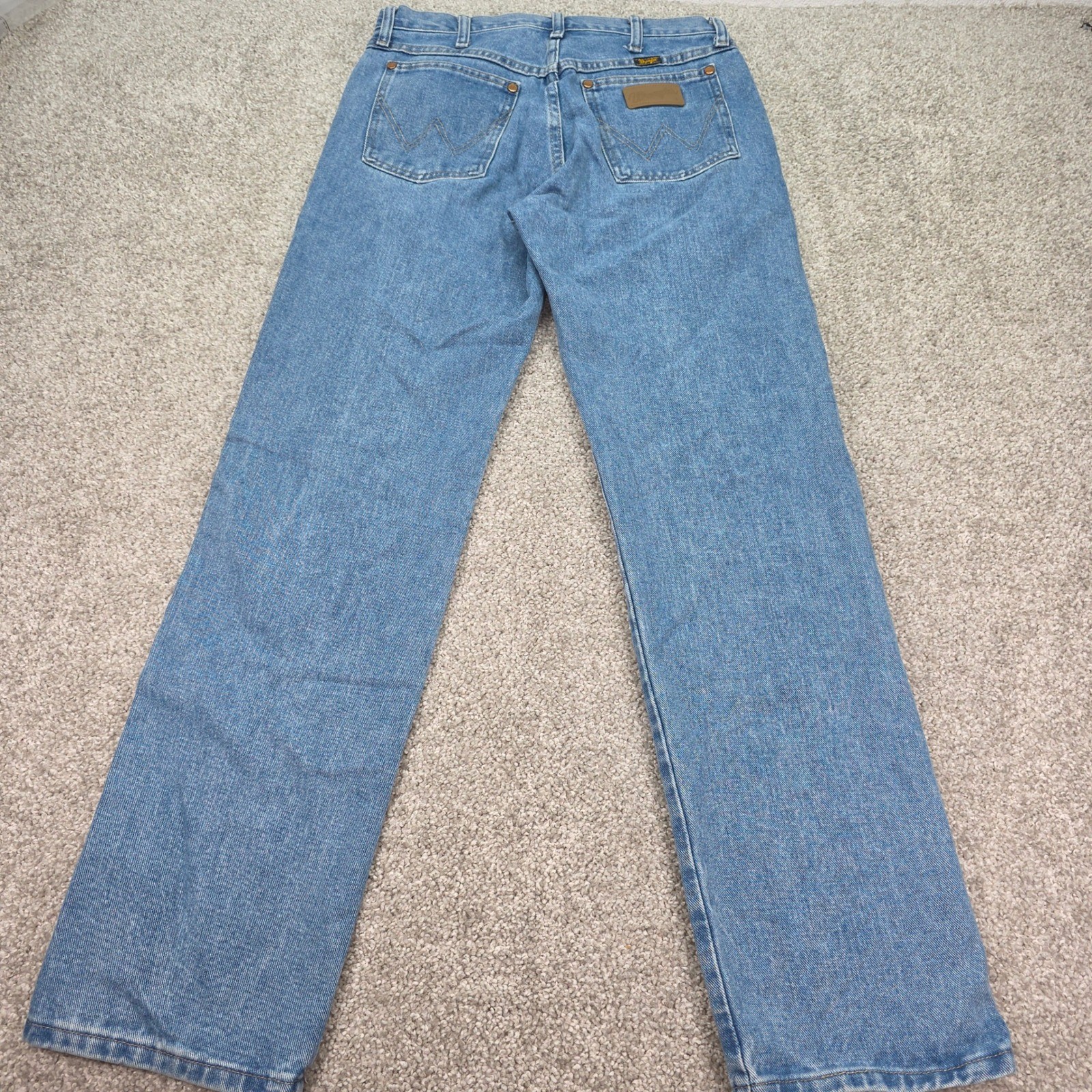 Wrangler Cowboy Cut Regular Fit Jeans Mens 30×32 Medium Wash Blue Denim 936WZA