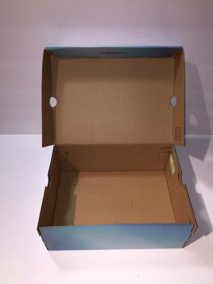 Empty SKECHERS Stretch Fit with Air-Cooled Memory Foam Turquoise Blue *Box Only*