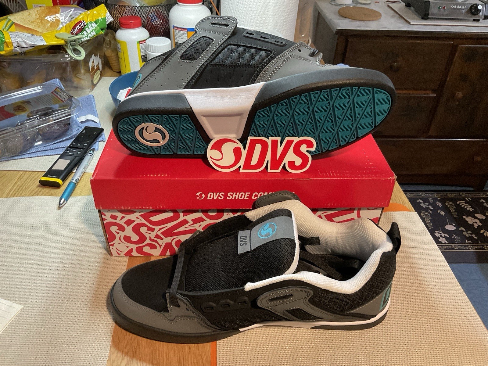 Brand New 11.5 DVS Comanche 2.0+ Style # DVF0000323 Pre-owned Skate Shoe