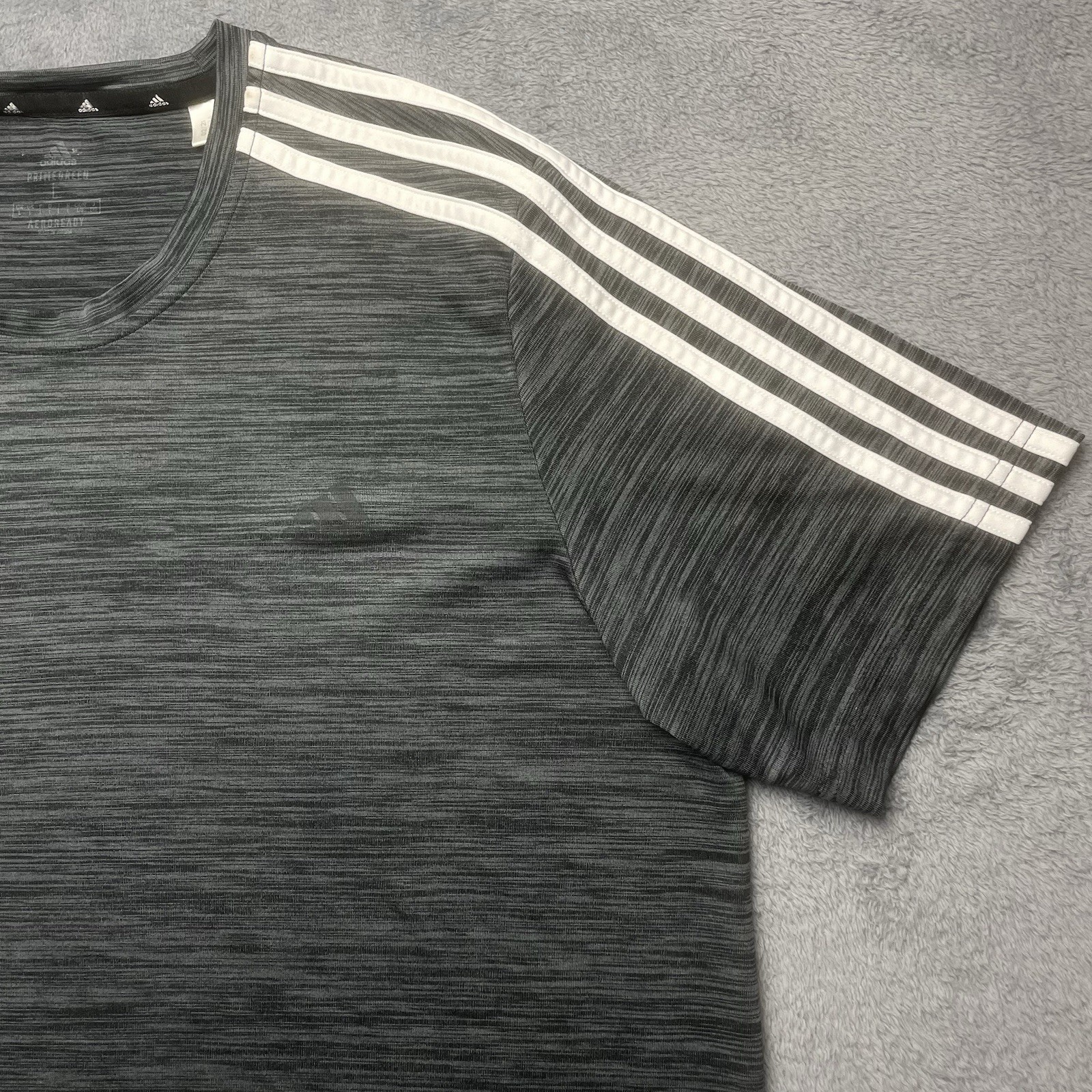 Adidas Tshirt Aeroready Primegreen Mens Size Large Gray Short Sleeve Activewear