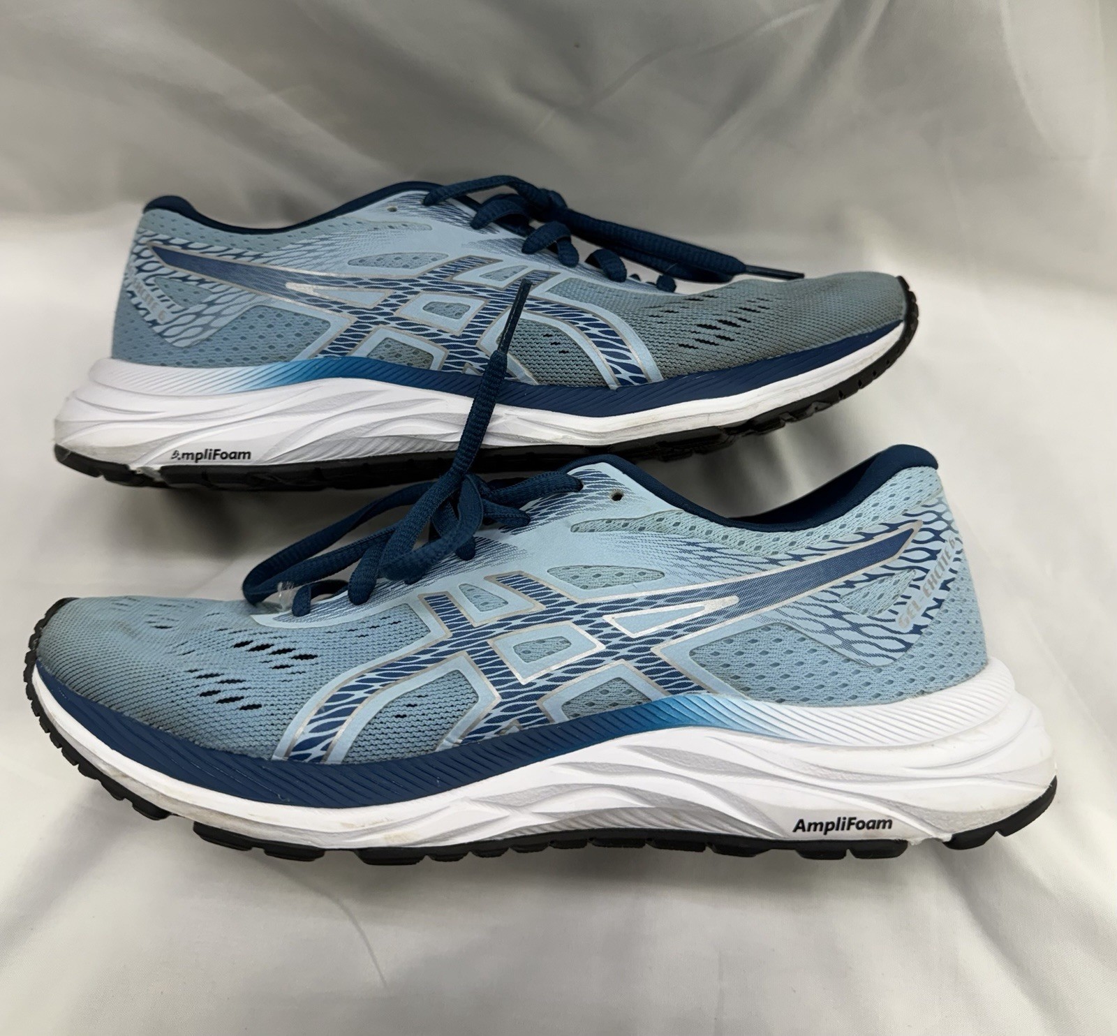 ASICS Women’s Blue Gel Excite 6 Size 6 U.S. Running/ Walking Shoes