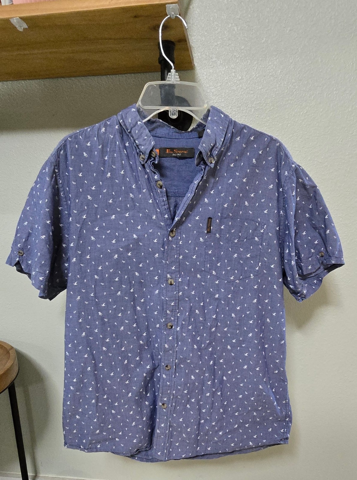 Ben Sherman Blue Short Sleeve Button Down Beach theme – Great Condition! Large