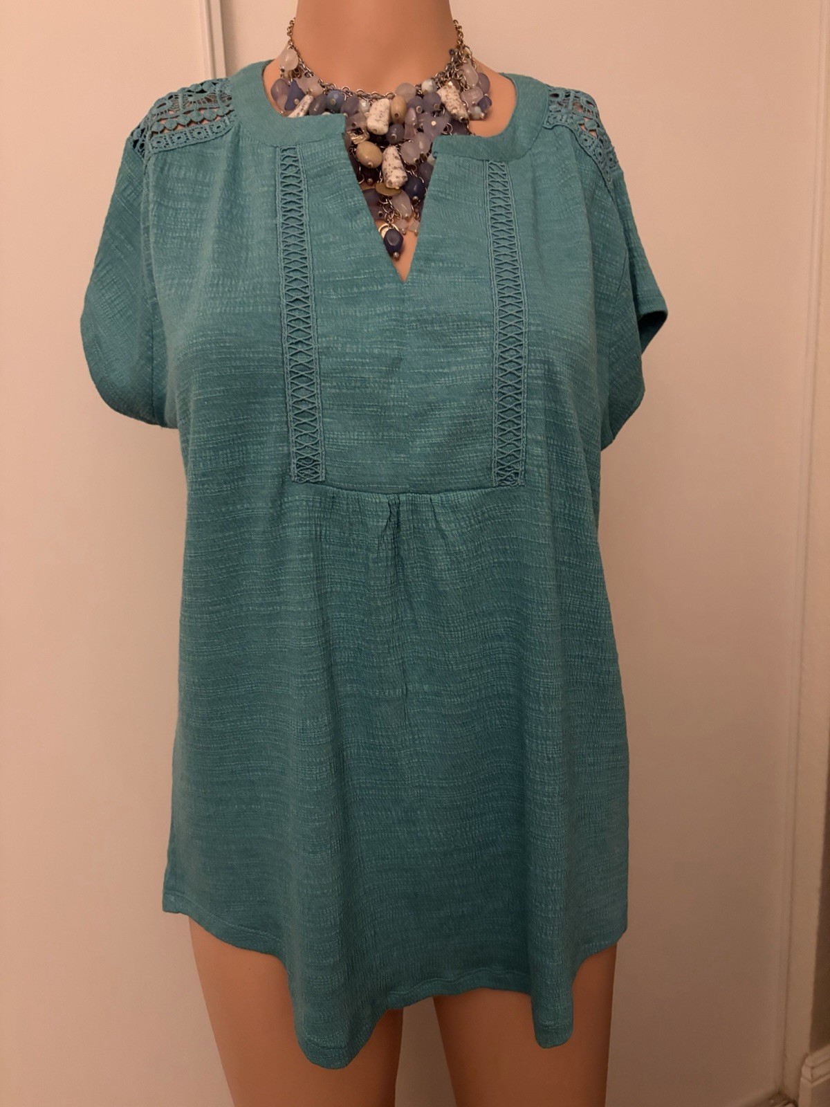 Cable & Gauge Women’s Green Split Neck Crochet Tunic Blouse, M