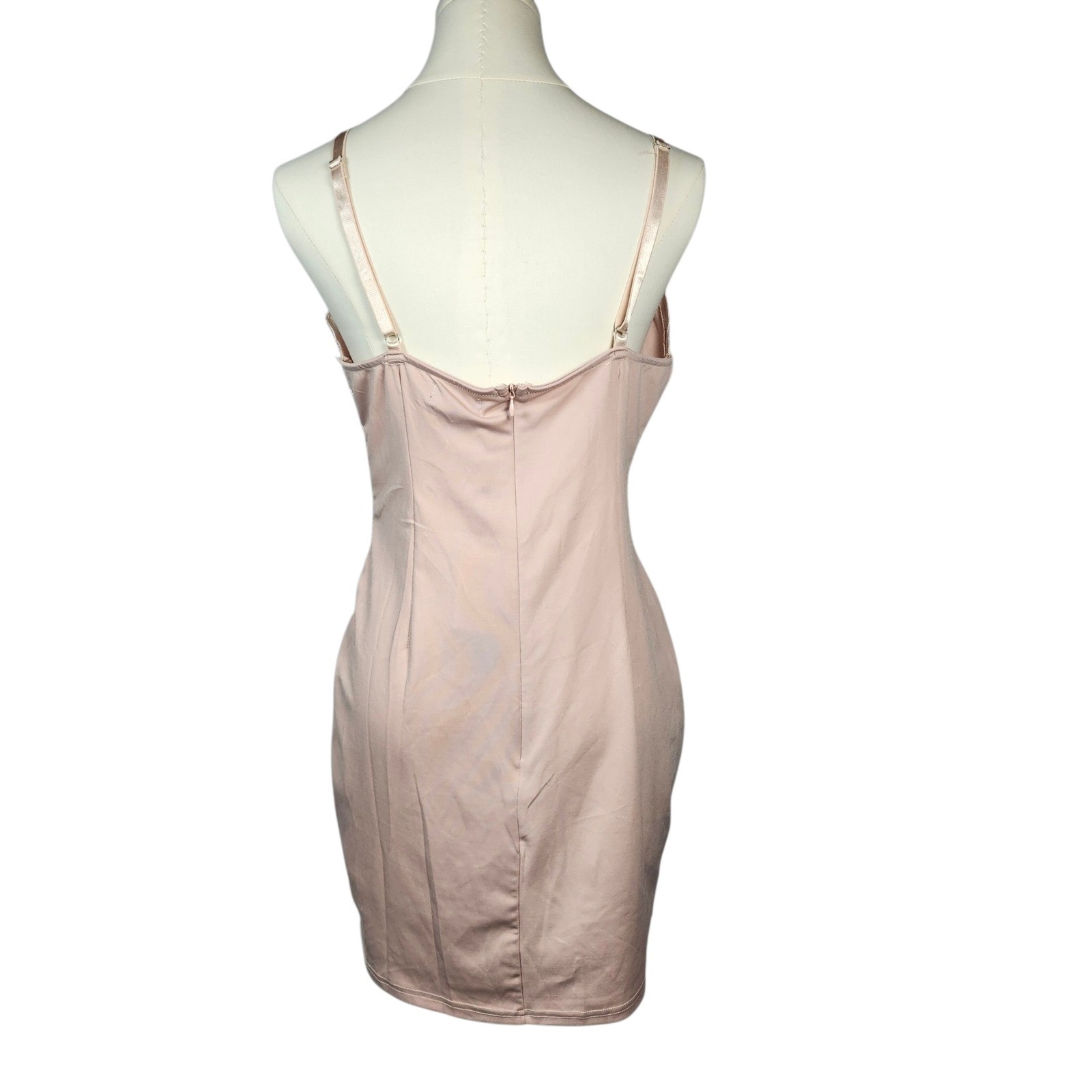 PrettyLittleThing Lace Mini Dress Womens 4 Rose Gold Embroidered Bodycon V-Neck