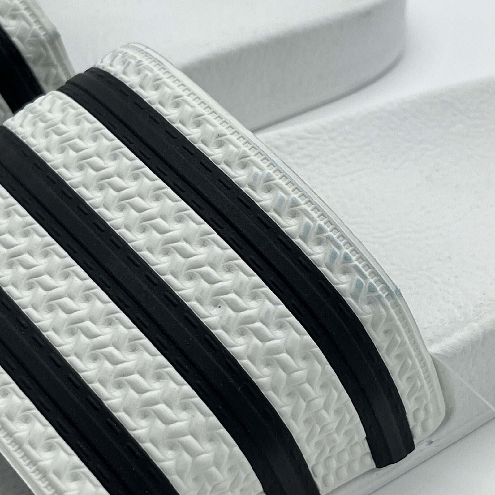 Adidas Adilette Slides (280648) Men’s Size 5