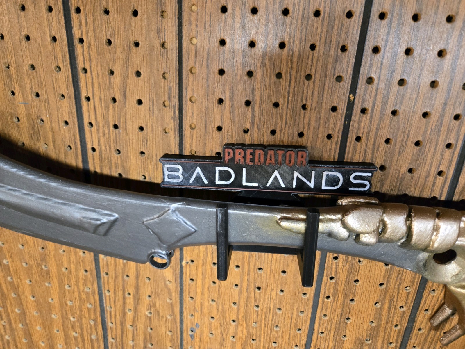 Predator Badlands sword