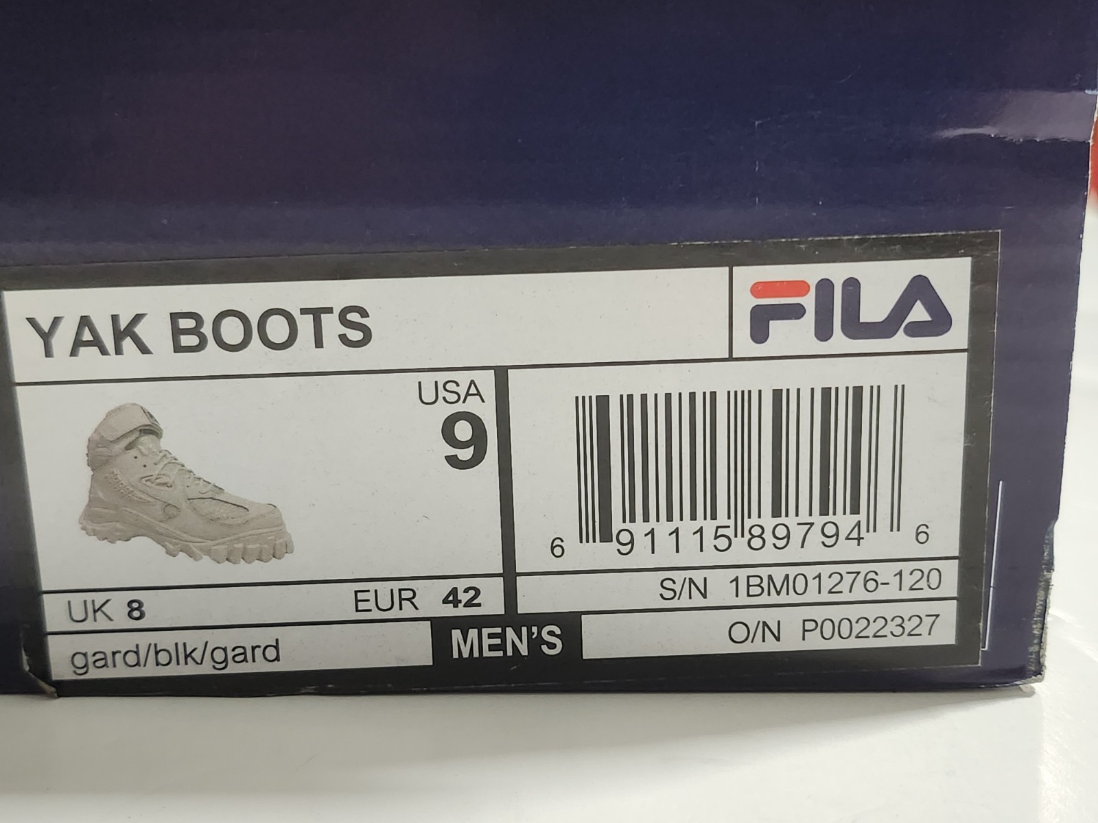 Fila Yak Trainers Men’s Hiking Boots Shoes – Gardenia / Black NIB