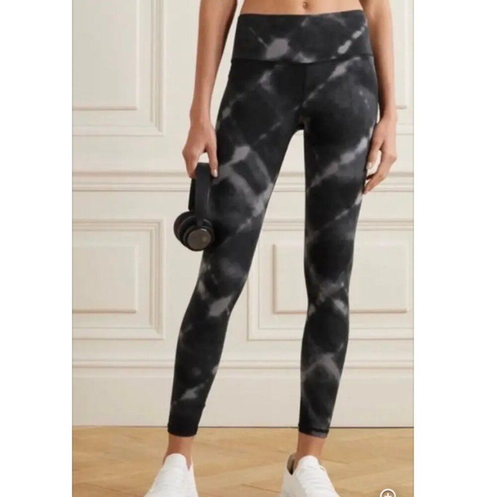 Varley Century Leggings in Black Tie Dye Full Length – Small