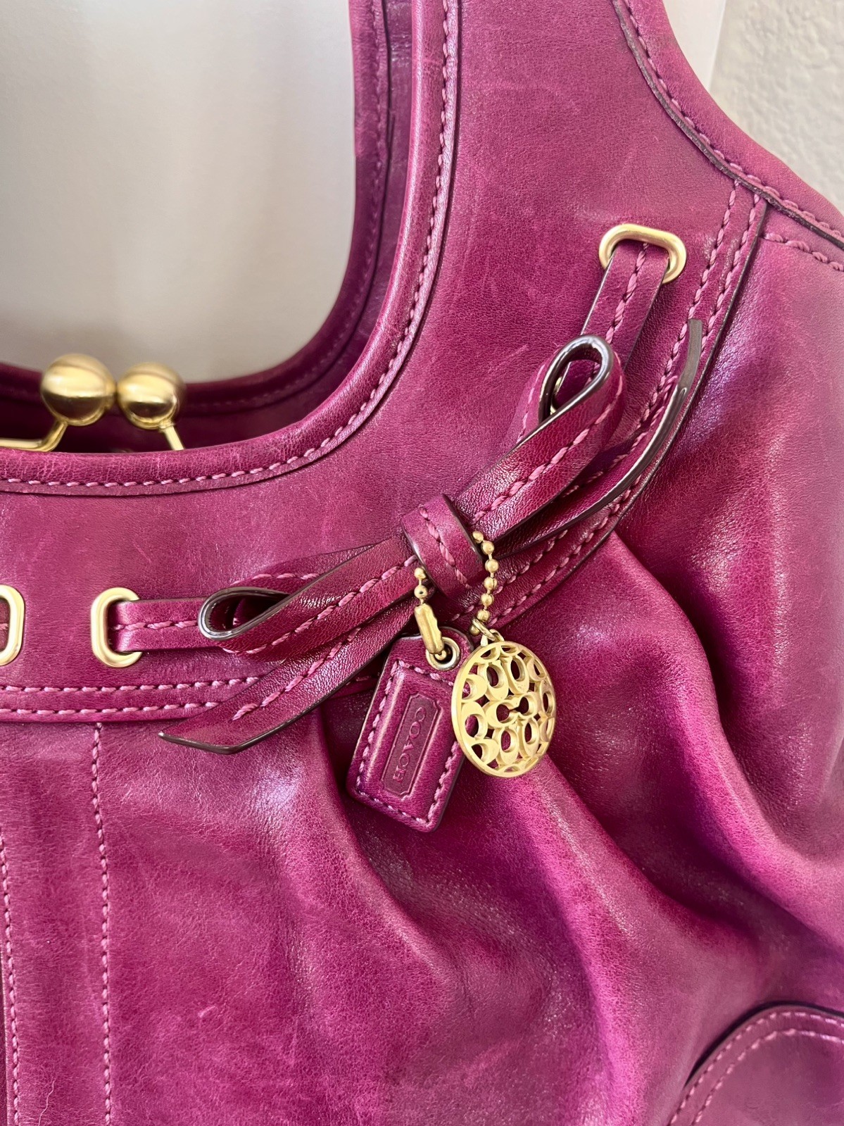 Vintage COACH Ergo Pleated Kisslock Magenta Leather Bag Authentic
