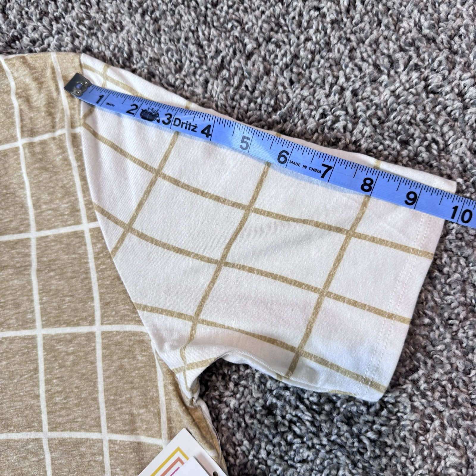 NWT LuLaRoe Perfect T Women’s Size Small Hi Low Hem Gold & White Grid FLAWED