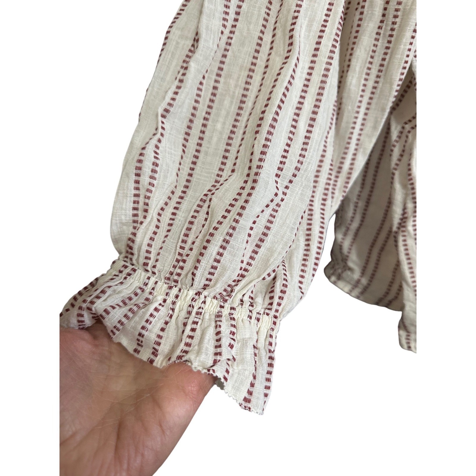 Elizabeth and James Red Ivory Pintuck Striped Cotton Gauze Boho Blouse Sz M