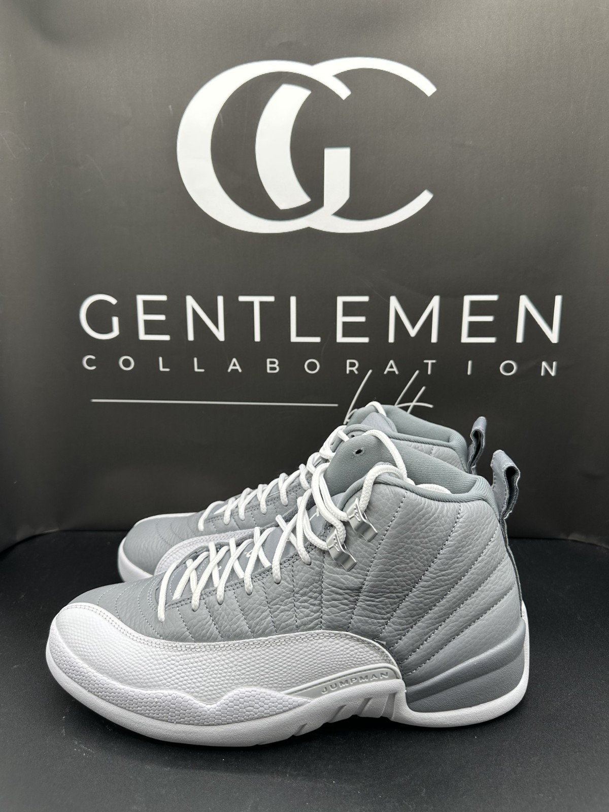 Size 9.5 – Jordan 12 Stealth 2022