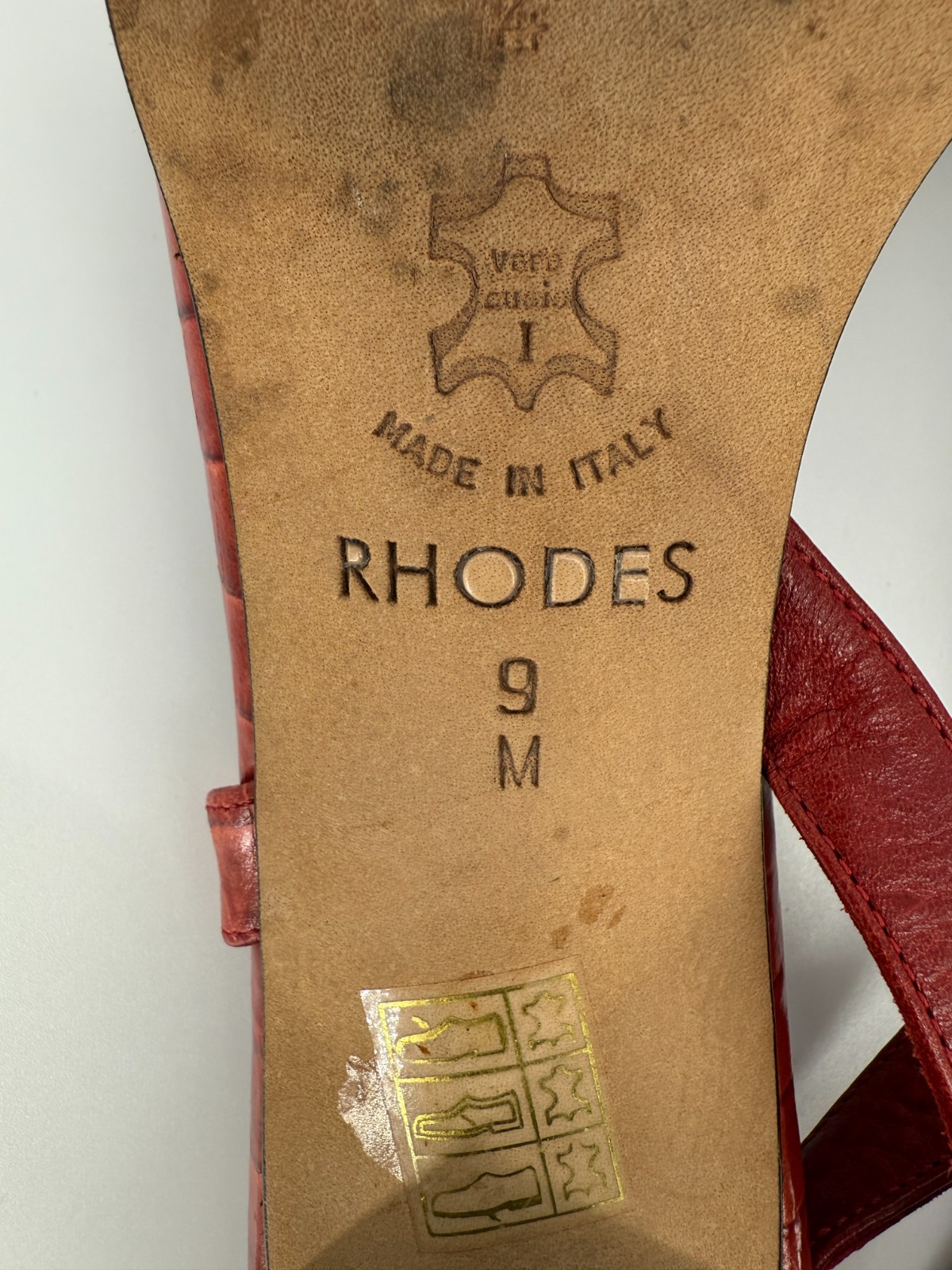 Brighton Rhodes Red Leather Heels Womens 9M Made In Italy Croc Emboss Slingback