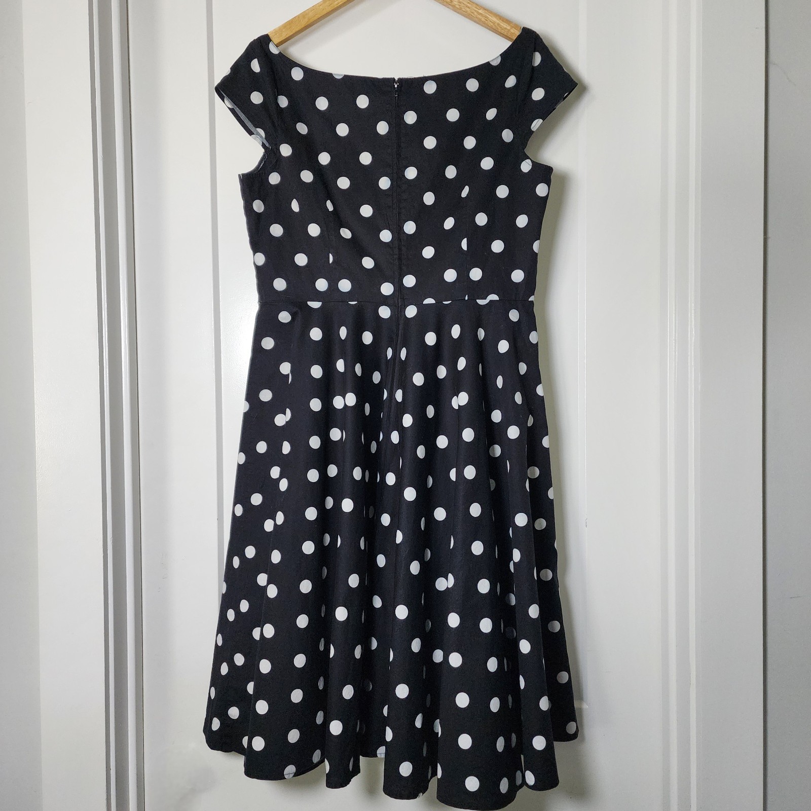 Hell Bunny Vixen XL Black White Polka Dot Fit Flare Rockabilly Swing Dress