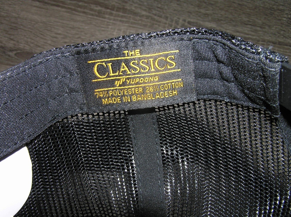 Hummin’ Cummins Patch on Trucker Hat Yupoong Classic 6006 Snapback Grey/Black