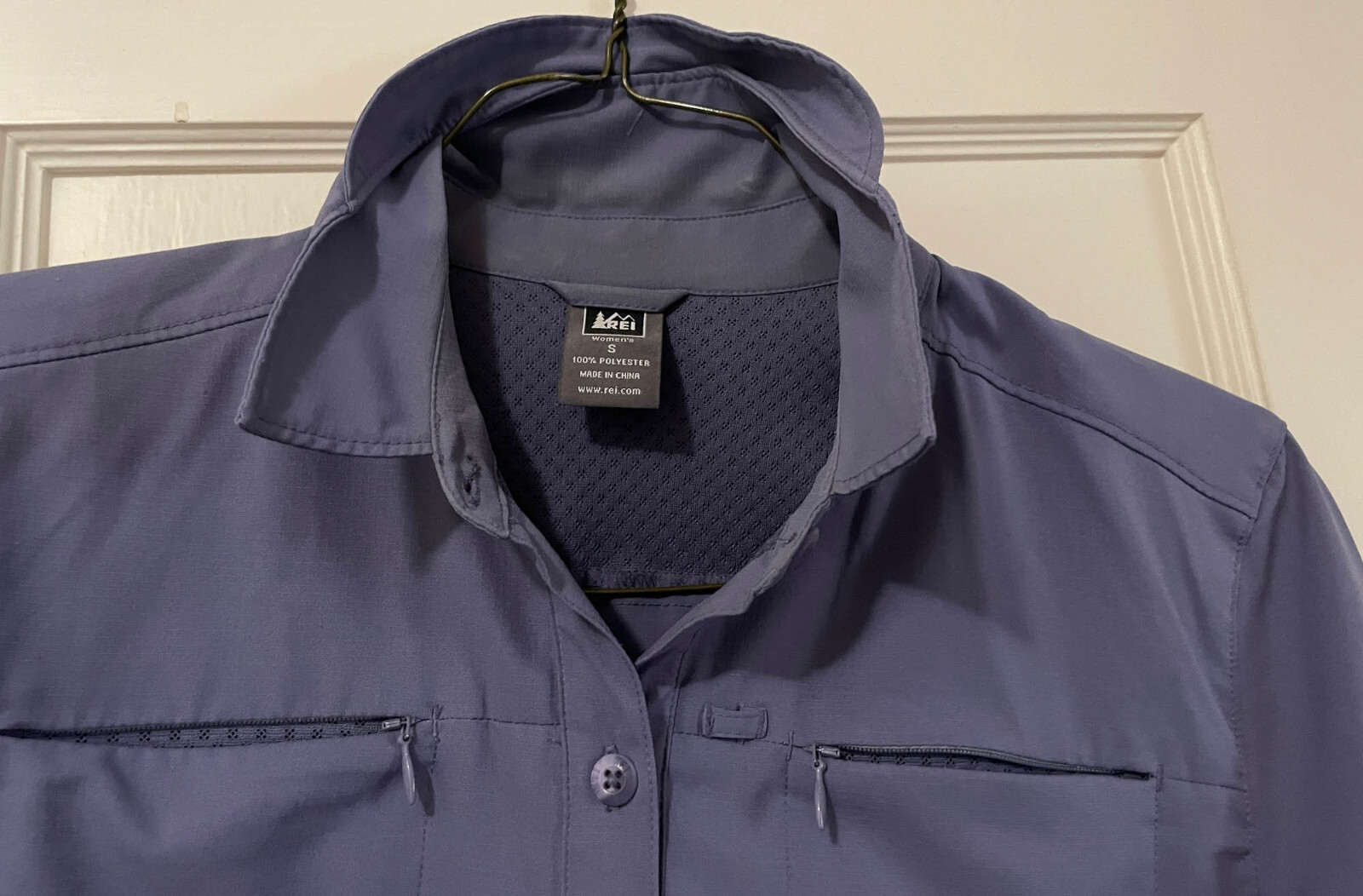 REI SAHARA SUN SHIRT, SMALL, PURPLE, LONG-SLEEVED, MANY HIDDEN ZIPPERS/FEATURES