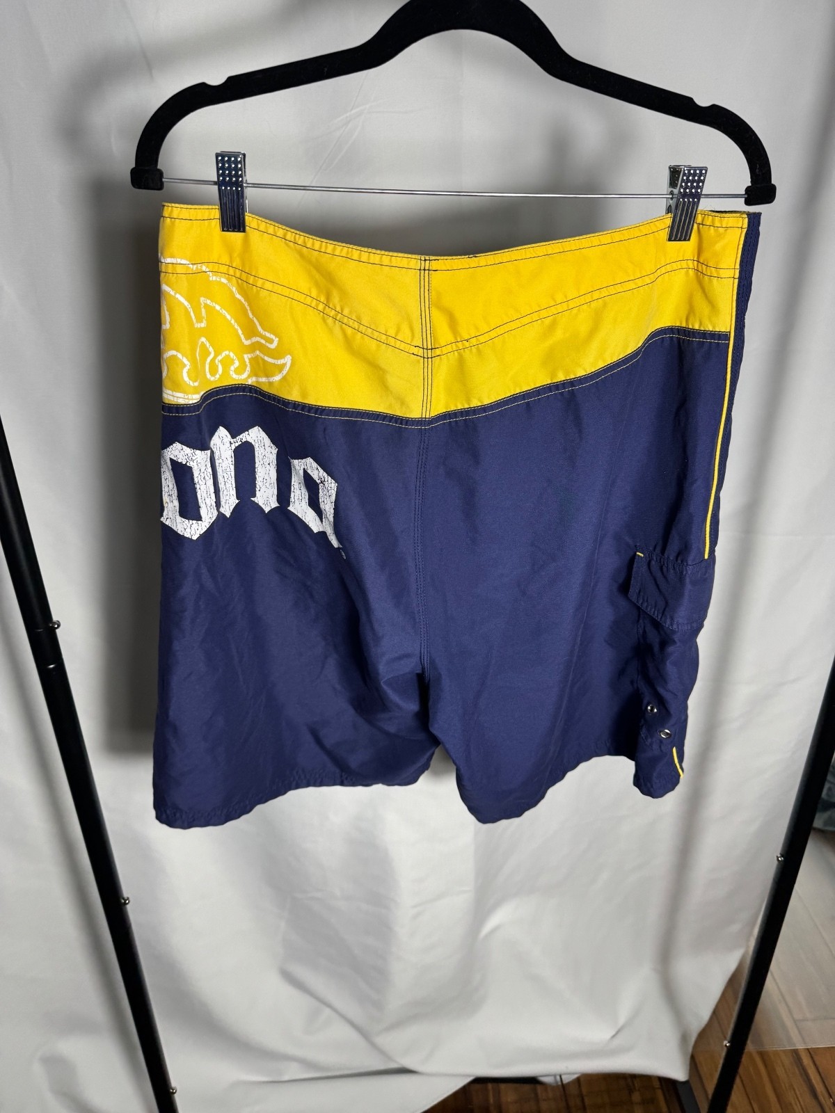 Corona Extra Men’s Board Shorts Swim Trunks Size 34 Yellow Navy