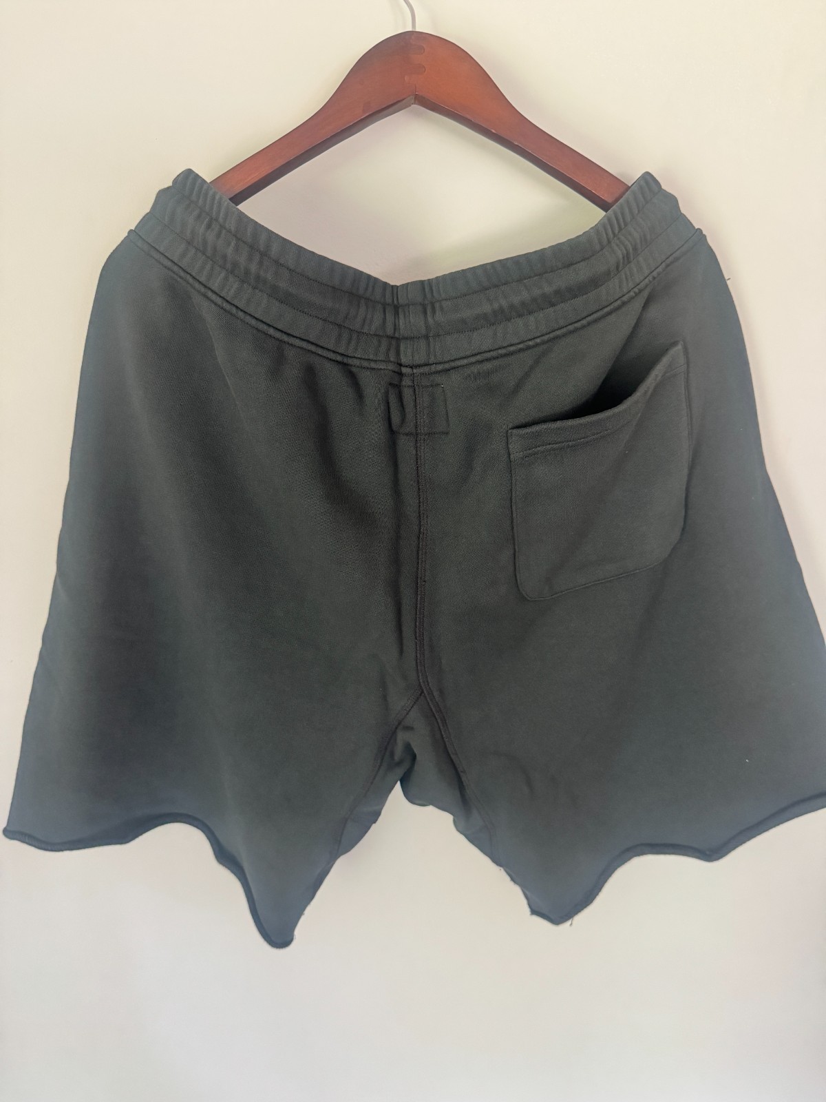 Emotionally Unavailable Flower Sweat Shorts Black XL BNWT $220 Retail