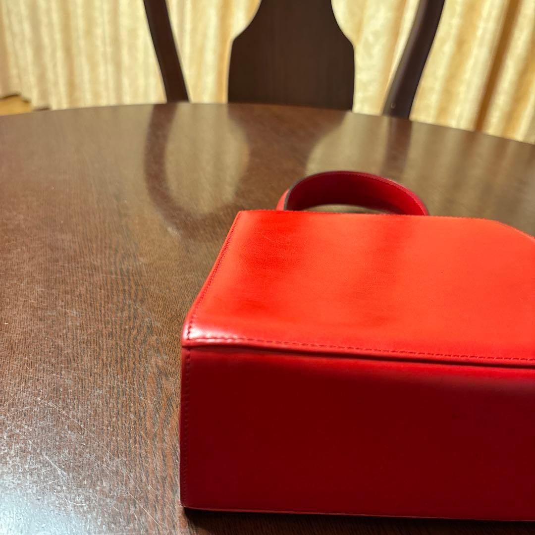 Salvatore Ferragamo Red Leather Handbag Shoulder Bag 20cm 7.9in W 19cm 7.5in H