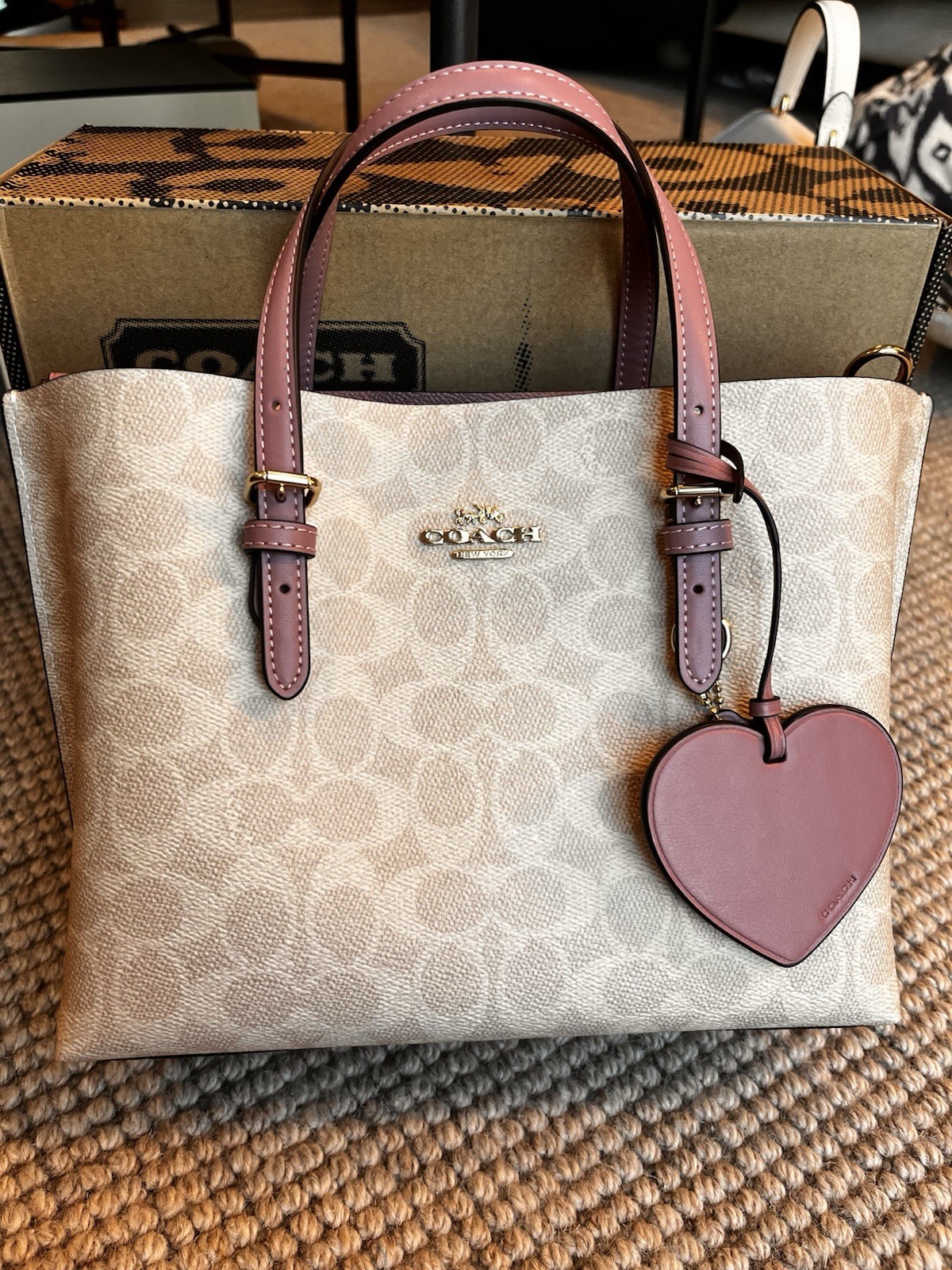 NWT Coach CDF03 Mollie Tote Bag 25 Signature Canvas With Heart Charm Sand Peony