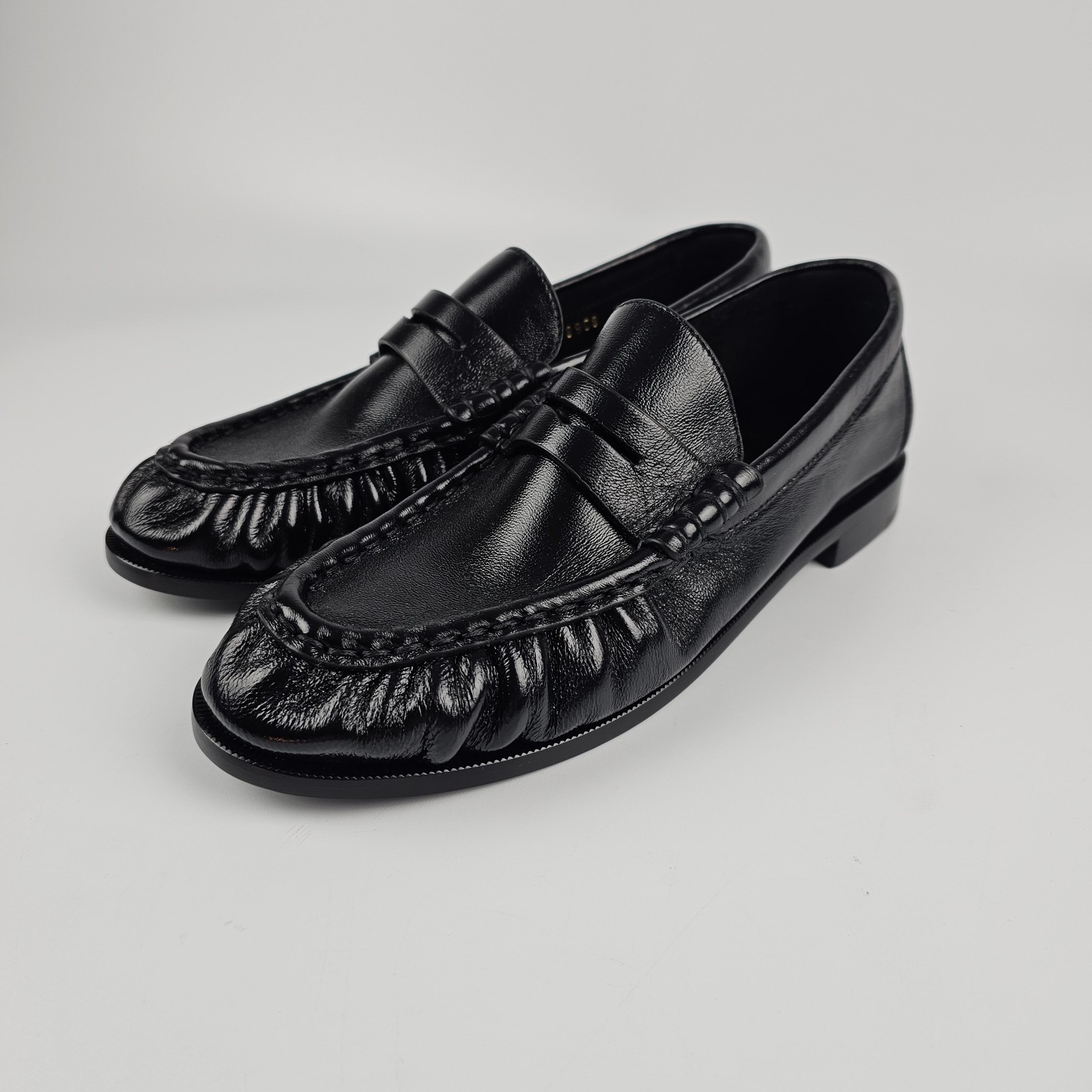 SAINT LAURENT Le Loafer Supple $1150 Black Shiny Leather Loafers New & Authentic