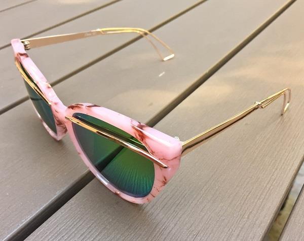 Large Lady in Cat Eye Wire Bar Celebrity Fashion Designer Women Sunglasses 2331