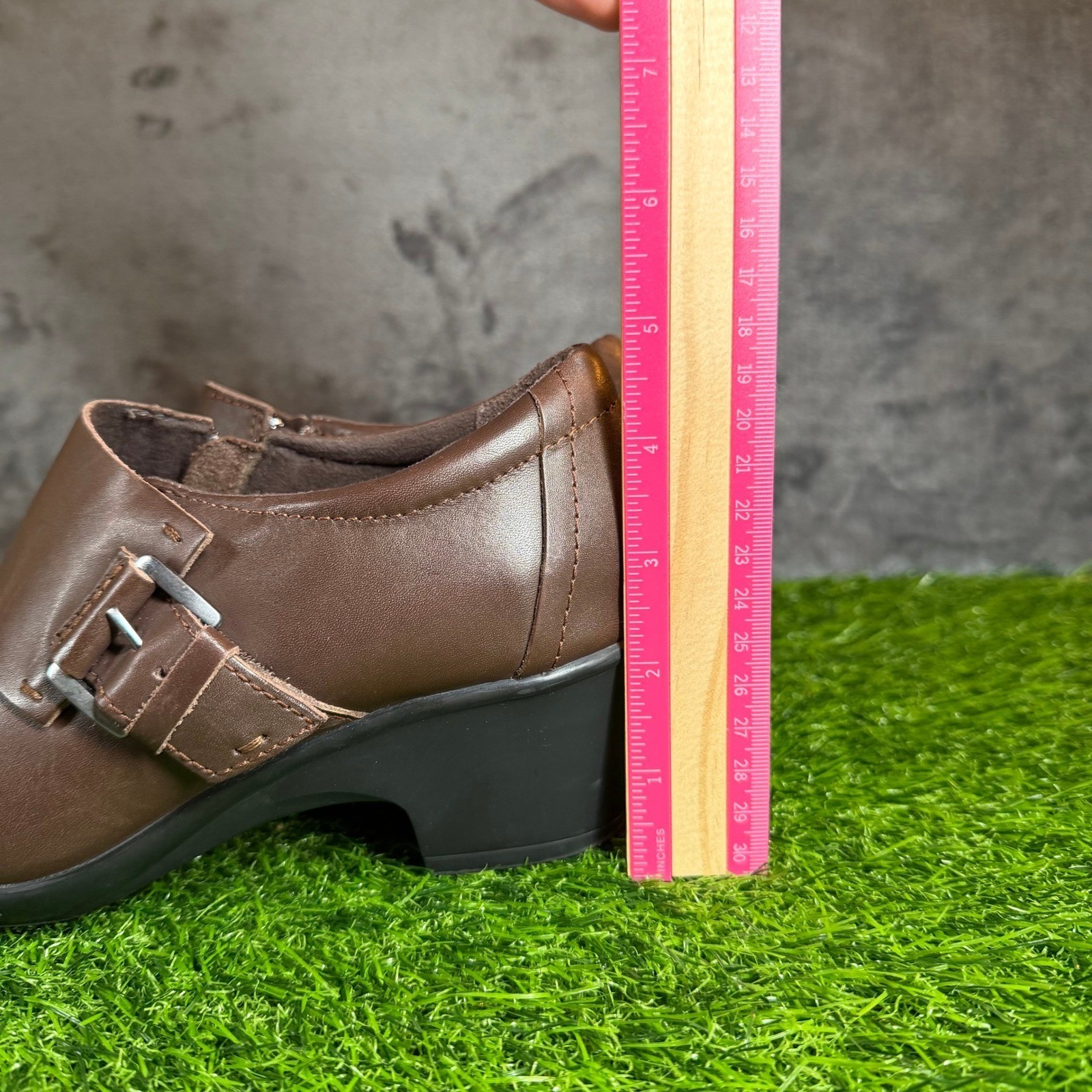 Clarks Collection Shooties Womens Size 8 Brown Leather Buckle Zip Ankle Boots