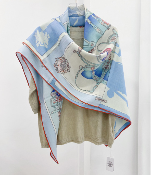70% Cashmere 30% Silk Neckerchief Shawl hourglass Print Bandana Scarf 53” Wrap