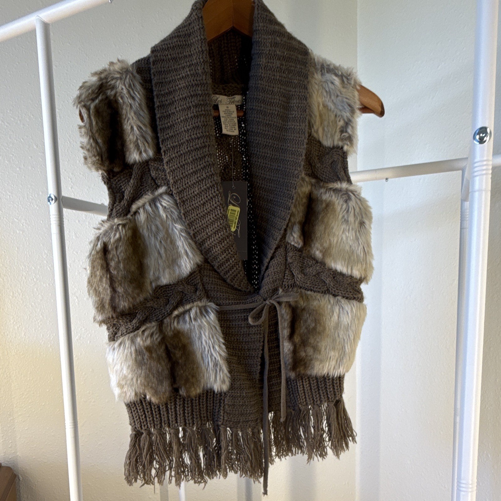 Les Tricots Women’s Brown Cable-Knit Faux Fur Fringe Collared Vest Sweater S