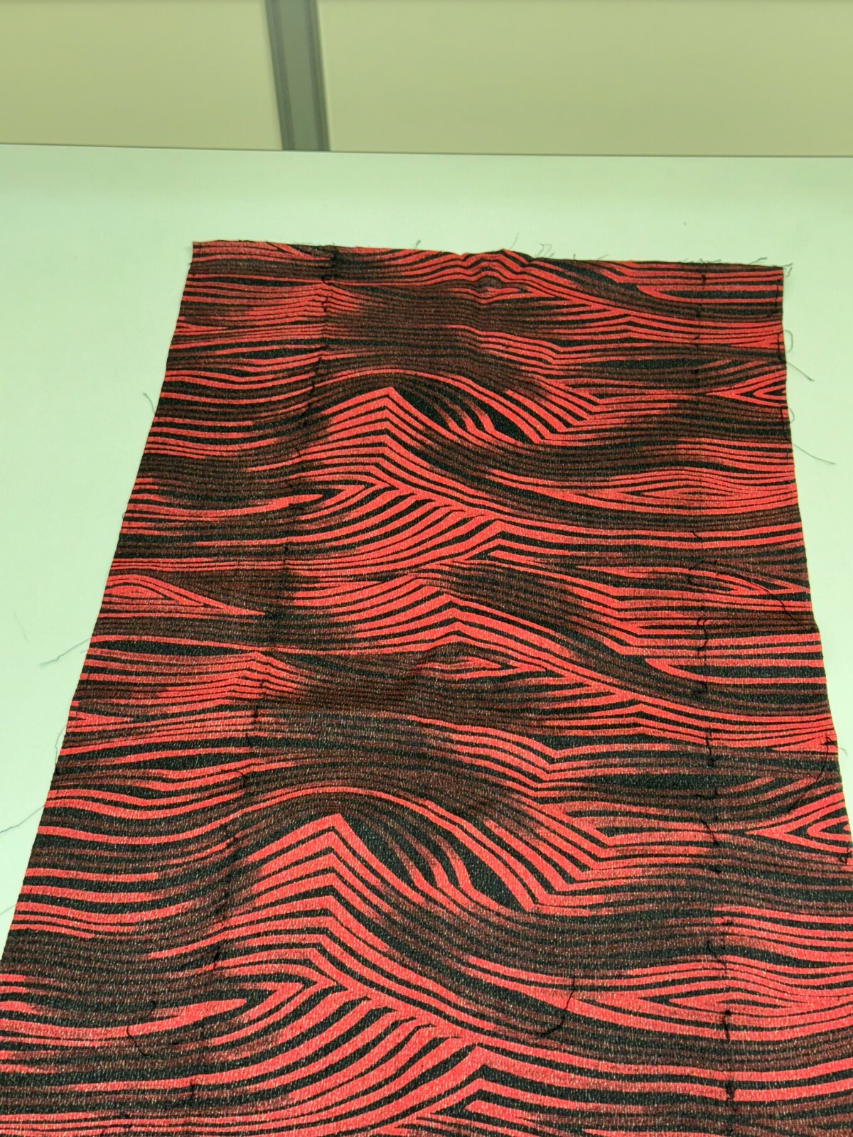 Japanese Vintage Kimono Fabric cloth Boro silk Red Black Tradition Dirt 57×7.4in