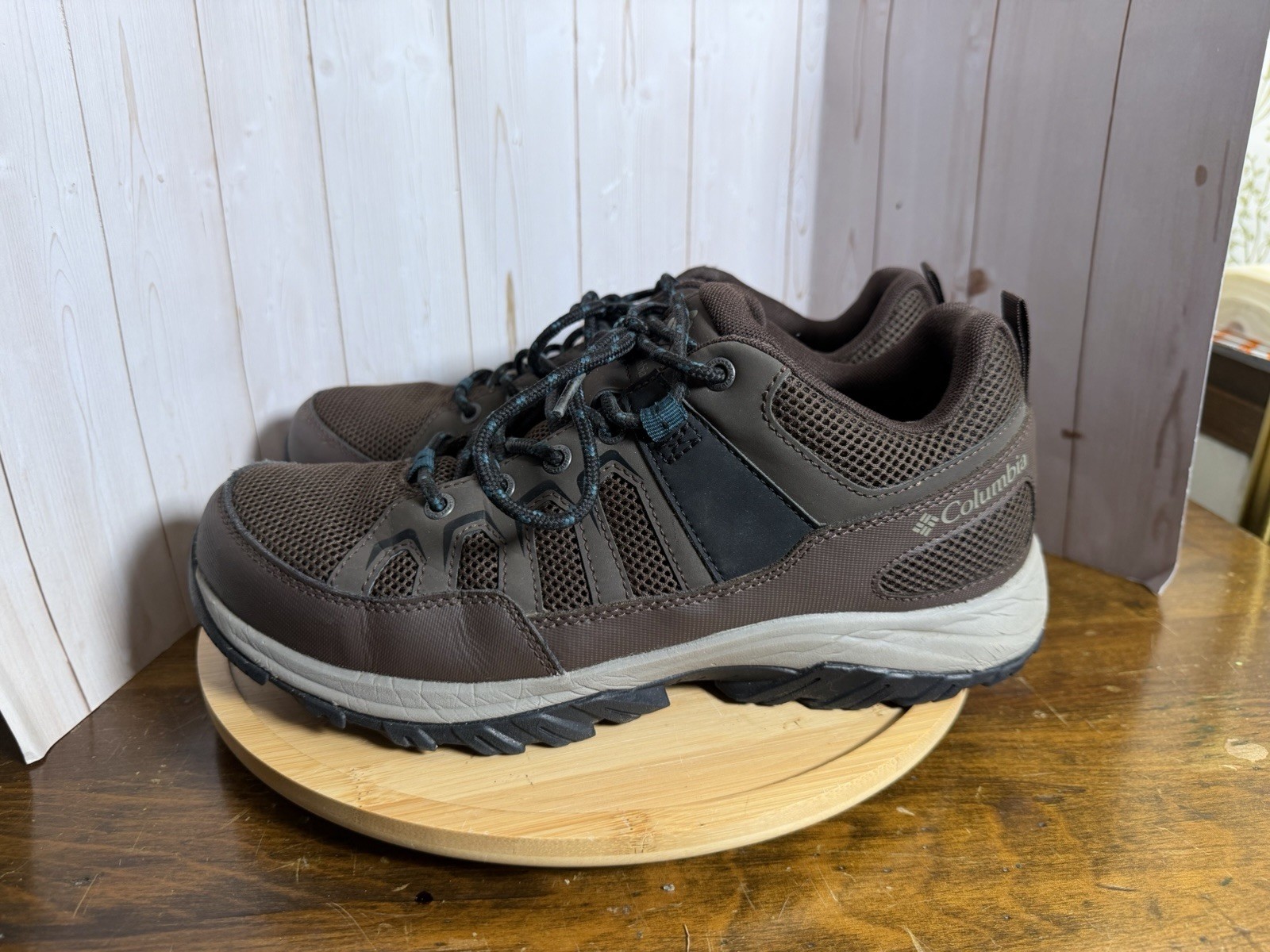 Columbia Men Granite Trail Waterproof Hiking Trail Cordovan/Night Wave Size 10