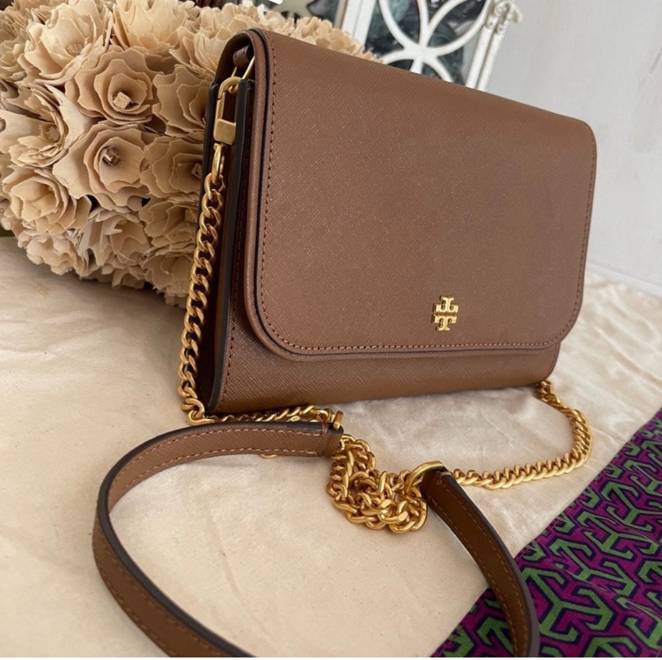 NWT Tory Burch Emerson Chain Wallet Leather Crossbody in Moose