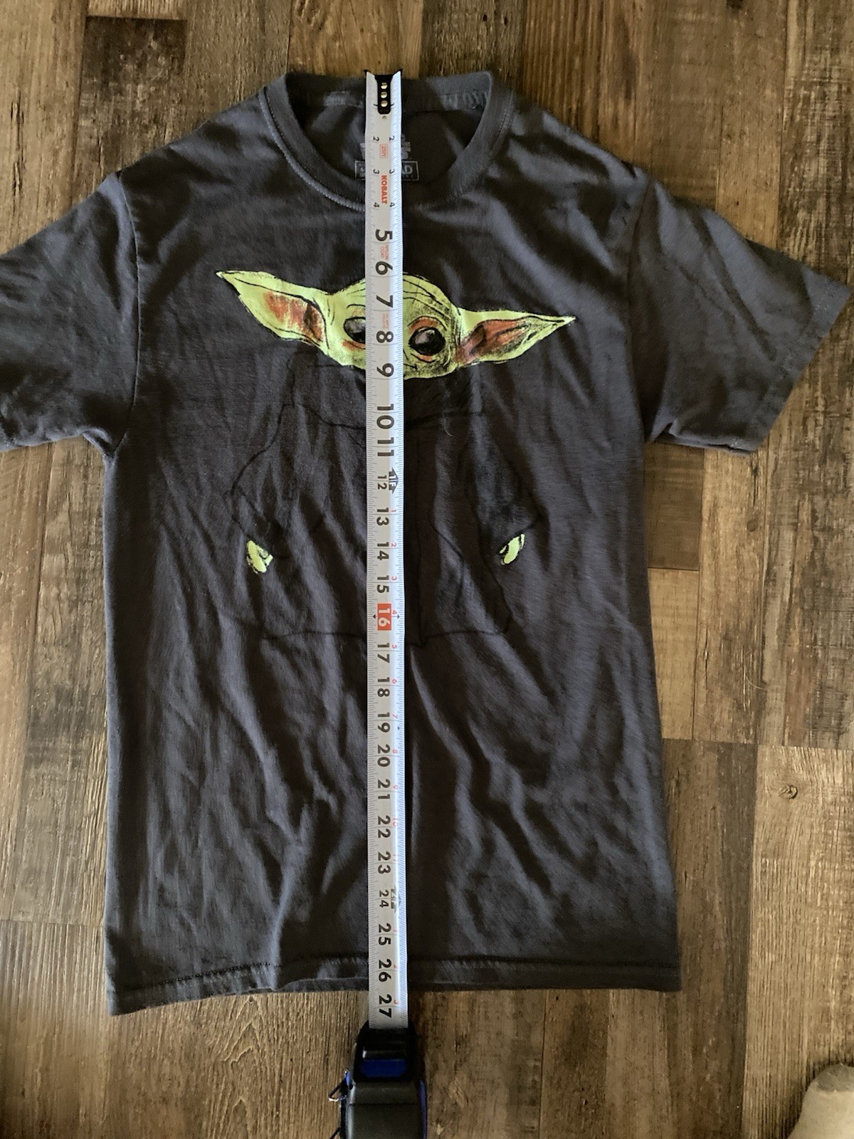 Mad Engine Boys Star Wars Grogu Graphic Print Gray T-Shirt Size S Crew Neck