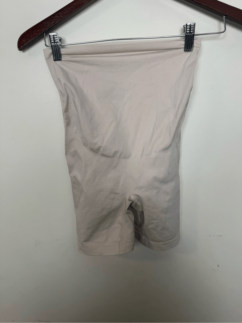 Belly Bandit Small Thigh Maternity Support Shorts – Smoothing Anti-Chafing Mater
