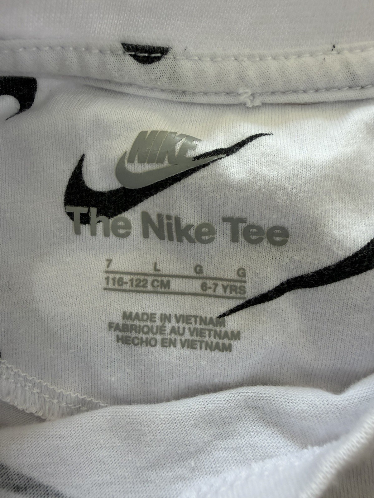 Nike Boys All Over Print Swoosh Repeat White T-Shirt Size 6-