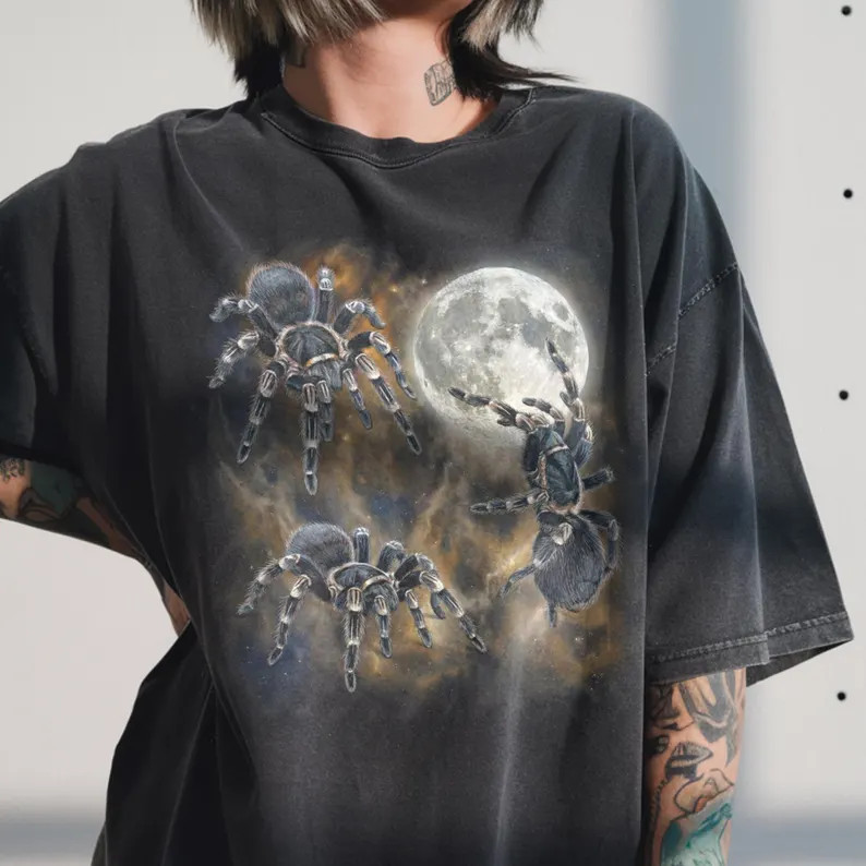 Comfort Tee Three Tarantula Moon Animal Insect Spider Graphic Gift