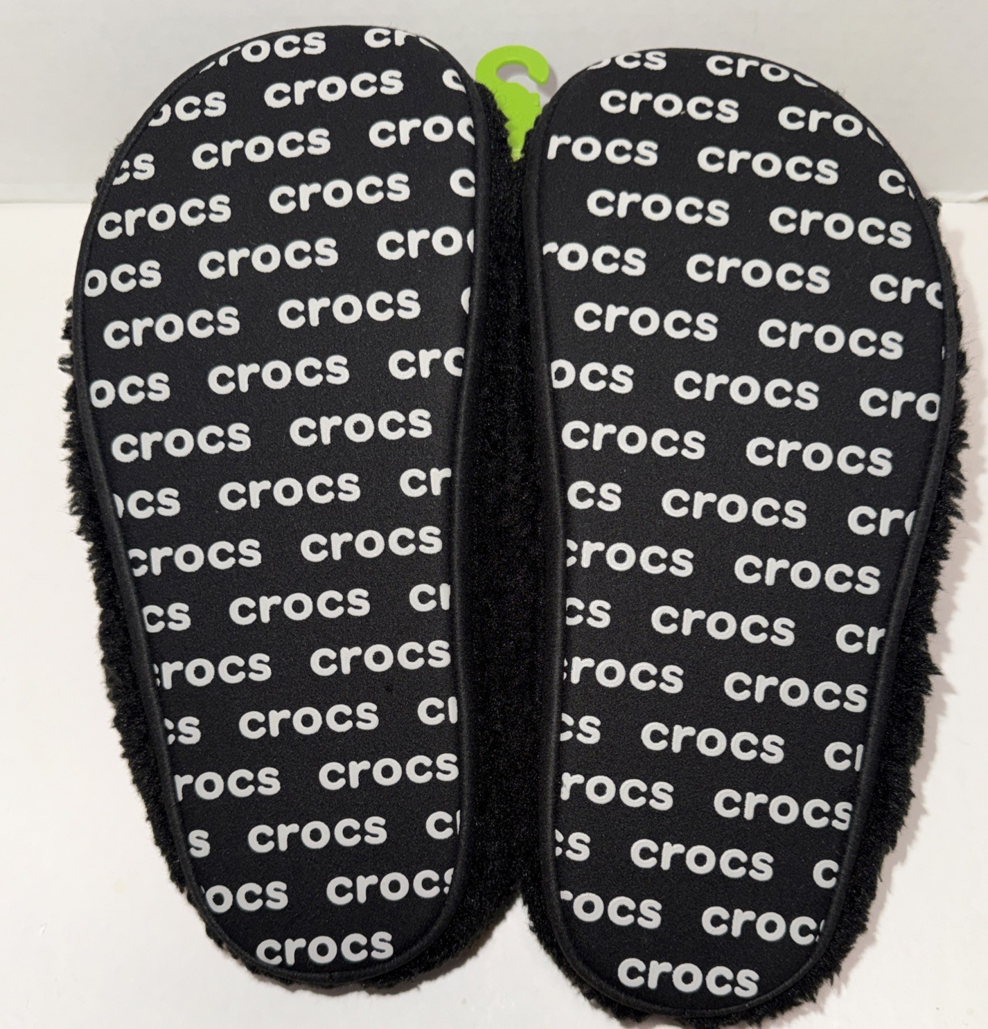 NWT Crocs Women’s Classic Cozzzy Slipper Black M4/W6 Free Shipping!