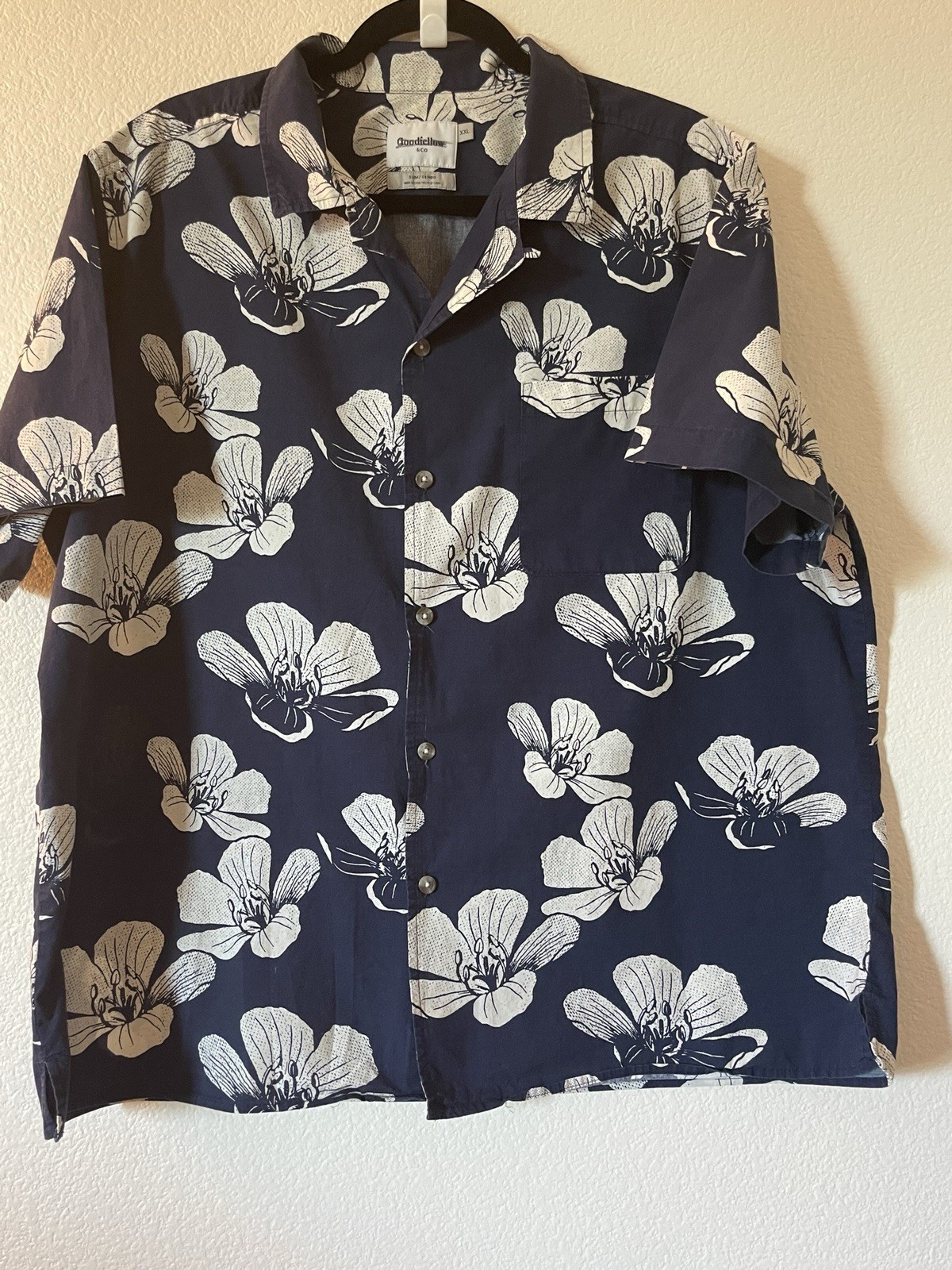 Goodfellow & Co Men’s 2XL Slim Blue/White Floral Short Sleeve Shirt