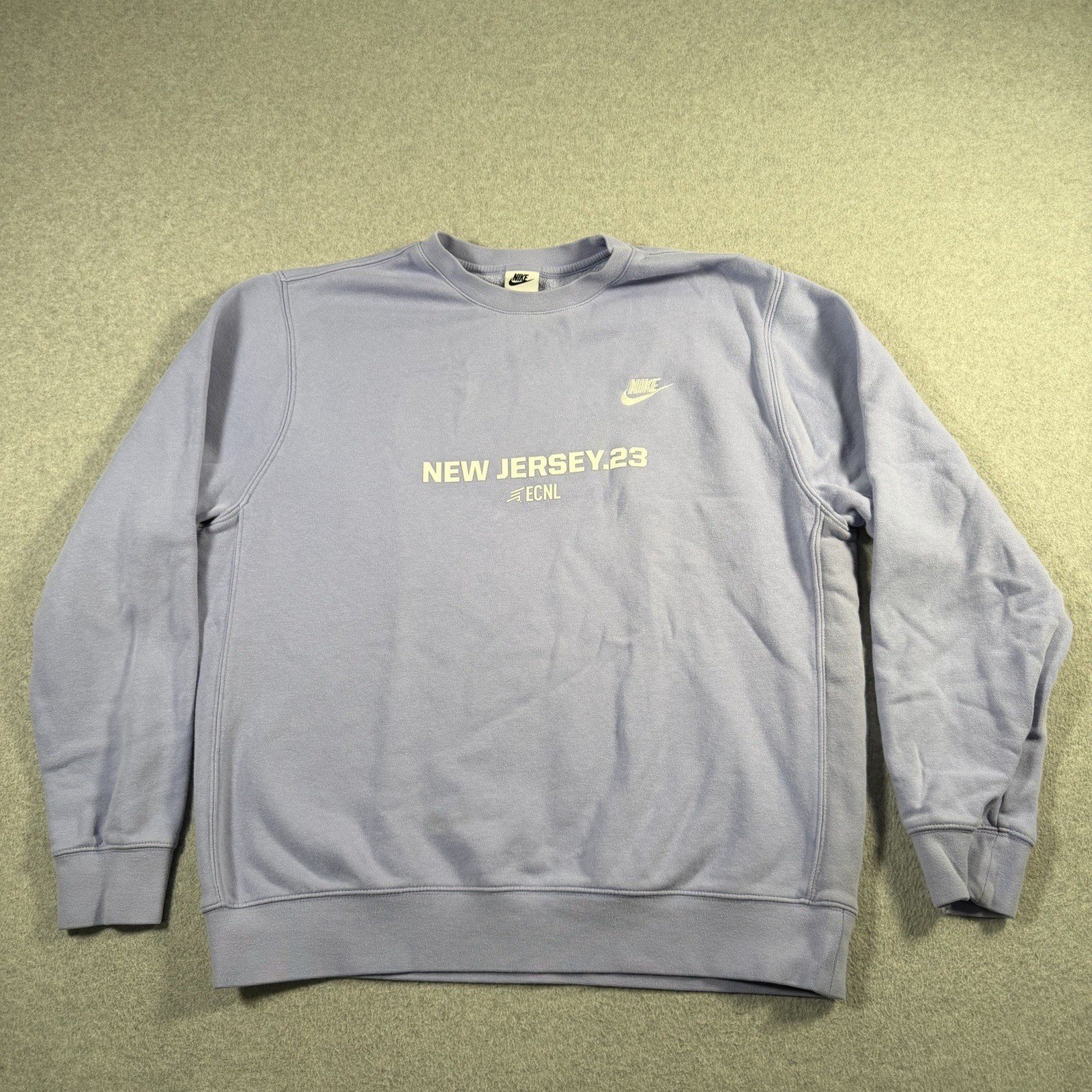 Nike Club Fleece Crew Pullover Sweatshirt Men’s Large Light Thistle White Purple