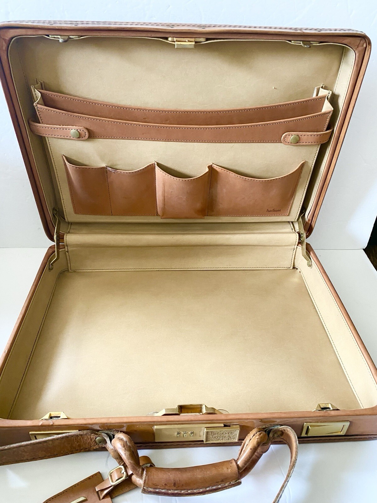 Vintage Hartmann Belting Leather 18 Inch Attache Briefcase Brown